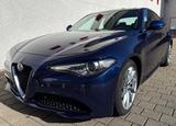 Alfa Romeo Giulia 2,2 JTDM 180 Super,Leder,Xen,Nav,Alu,Eur6 - Alfa Romeo Giulia in Köln