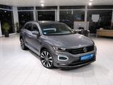 Volkswagen T-Roc R-Line - Volkswagen T-Roc mit Benzin-Antrieb: Grau, Geländewagen