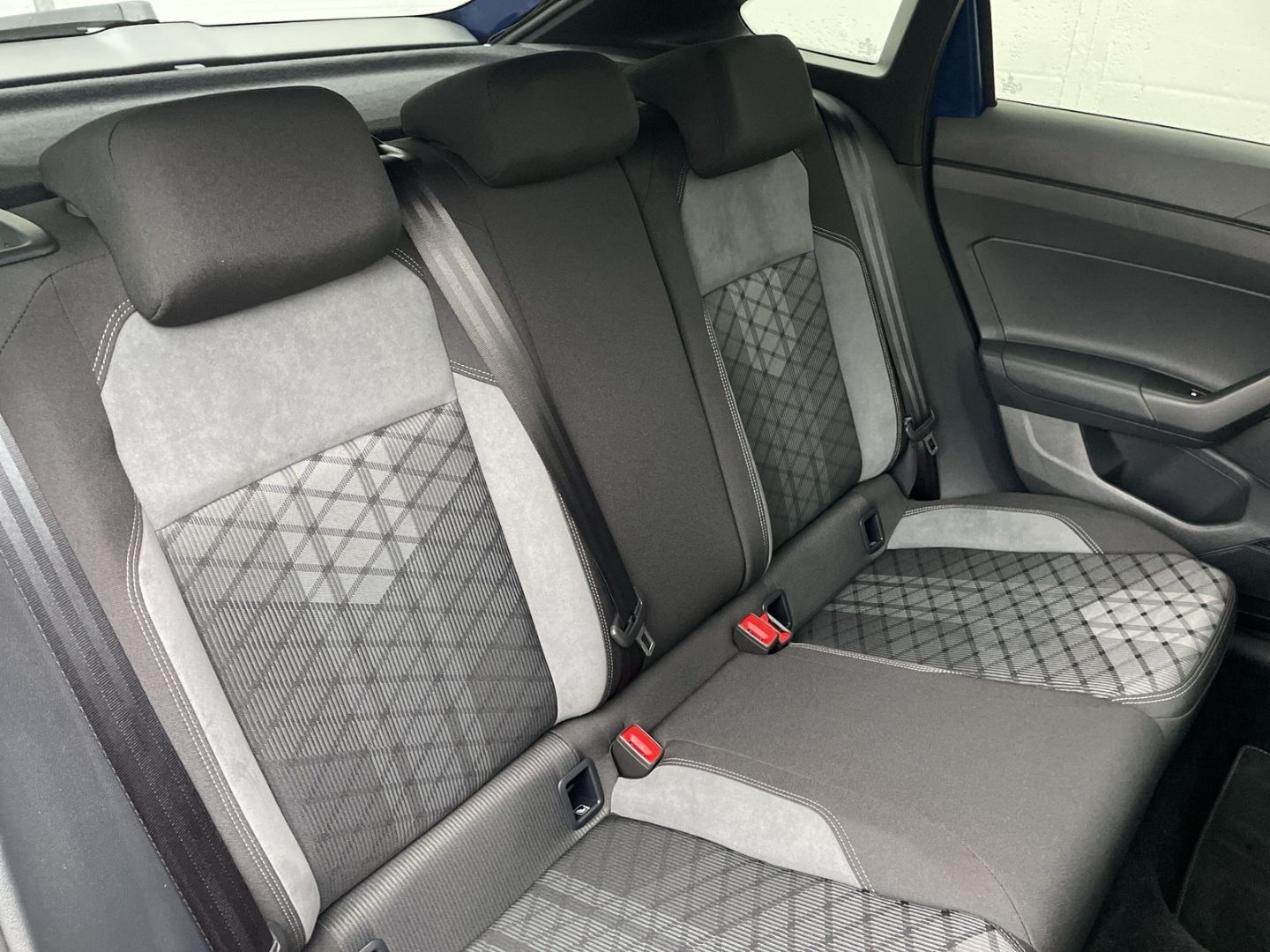 Taigo 1.0 TSI DSG R-Line Black Style Kamera/Pano