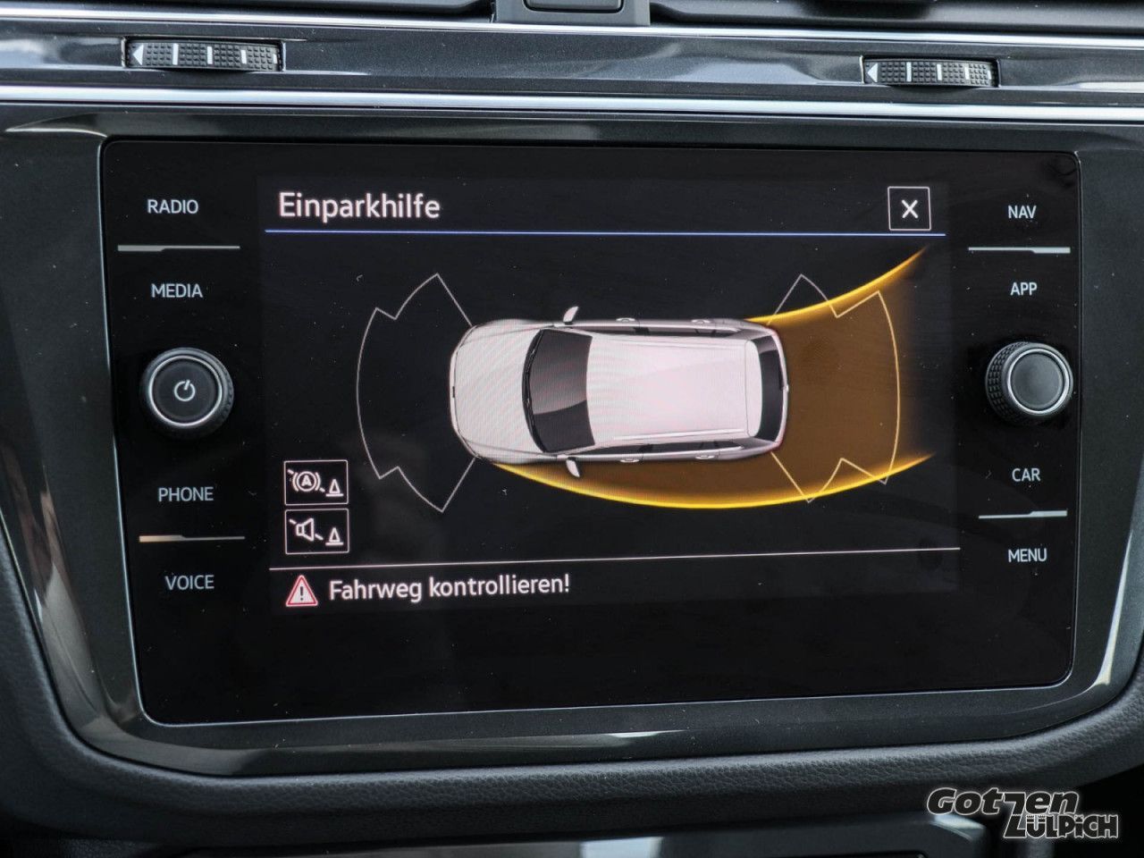 Fahrzeugabbildung Volkswagen Tiguan Life 1,5TSI Navi Winterpaket LED PDC