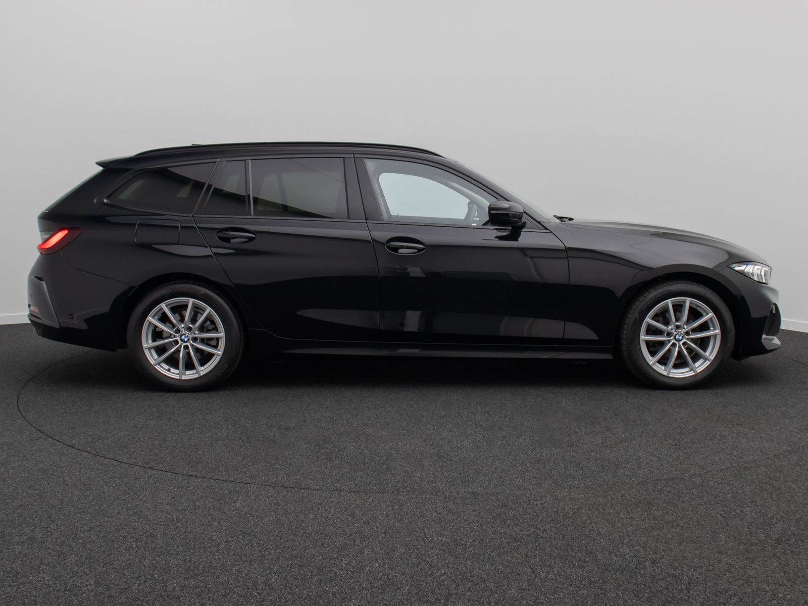 Fahrzeugabbildung BMW 318i DAB Alarm Kamera HiFi Widscreen Sport