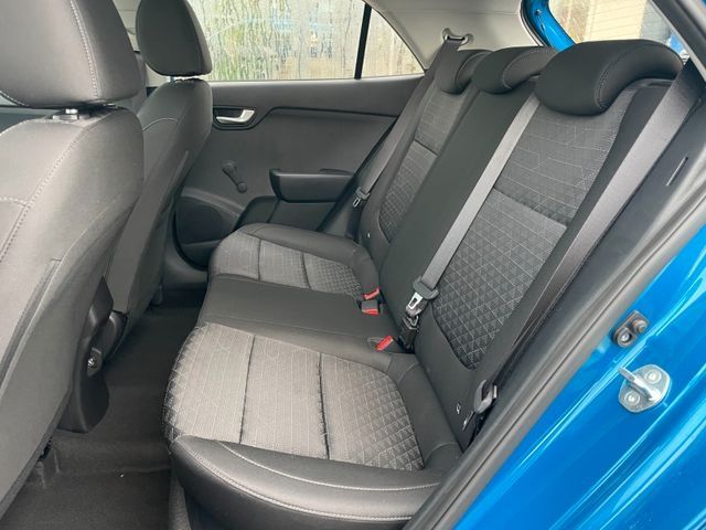 Fahrzeugabbildung Kia Rio Comfort PDC, Klima, Bluetooth