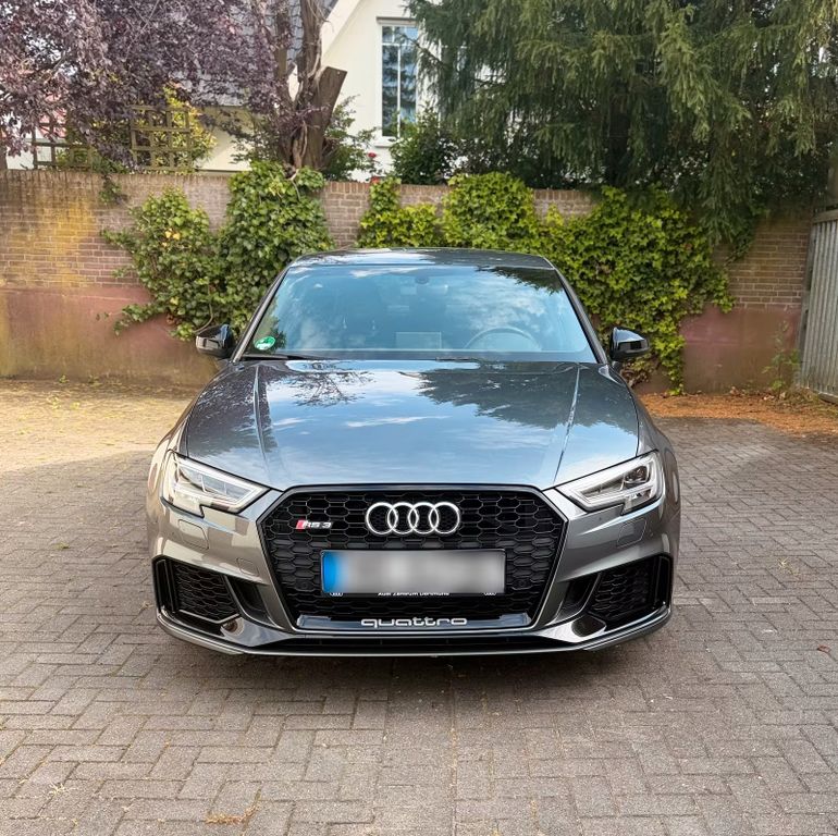 Image of Audi RS3