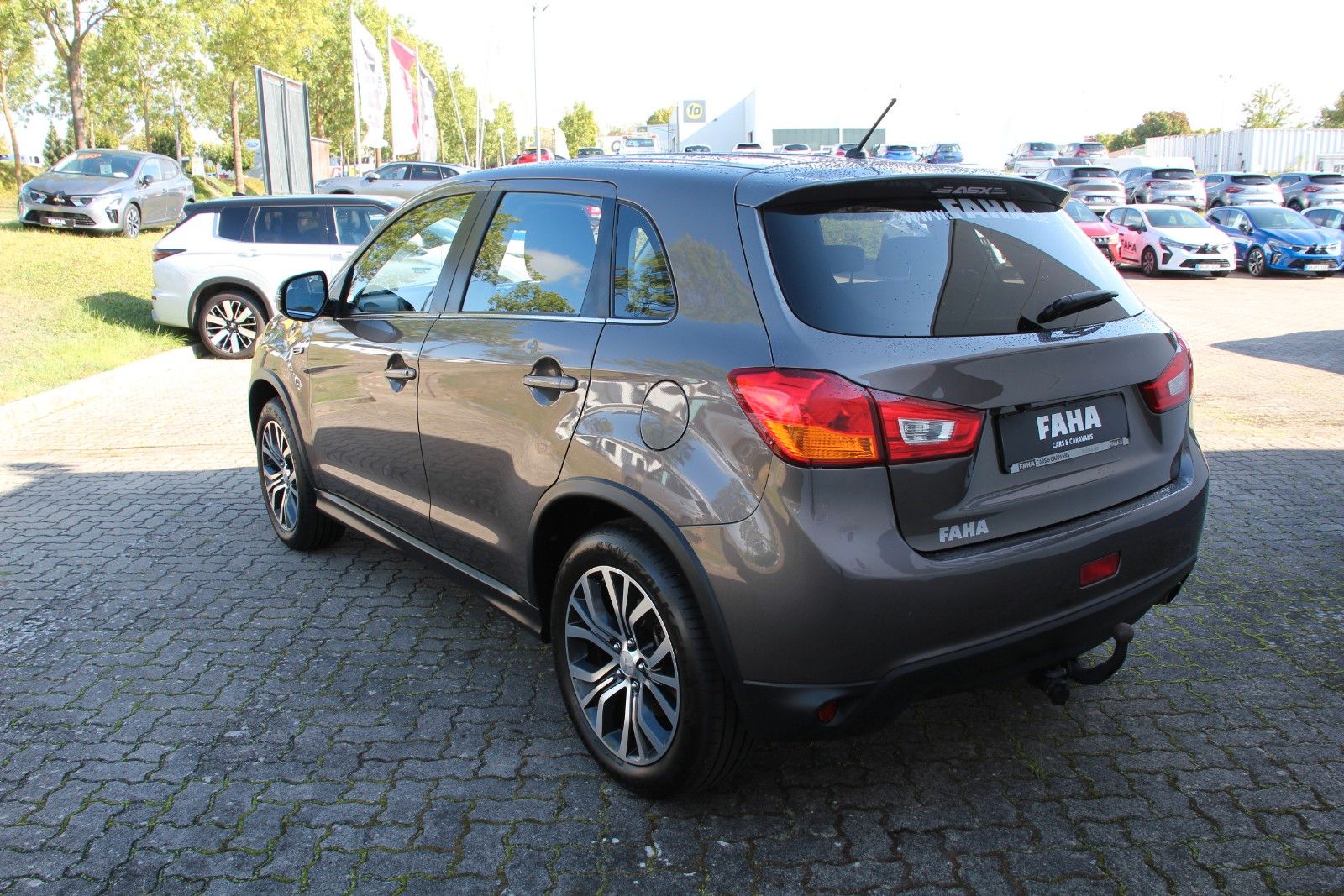 Fahrzeugabbildung Mitsubishi ASX SUV-Star 2WD