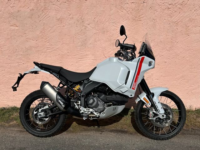 Ducati DESERT X *NEUWERTIG*