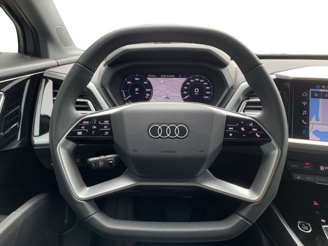 Q4 e-tron 40 MATRIX+KAMERA+AUGM HUD+AHK+