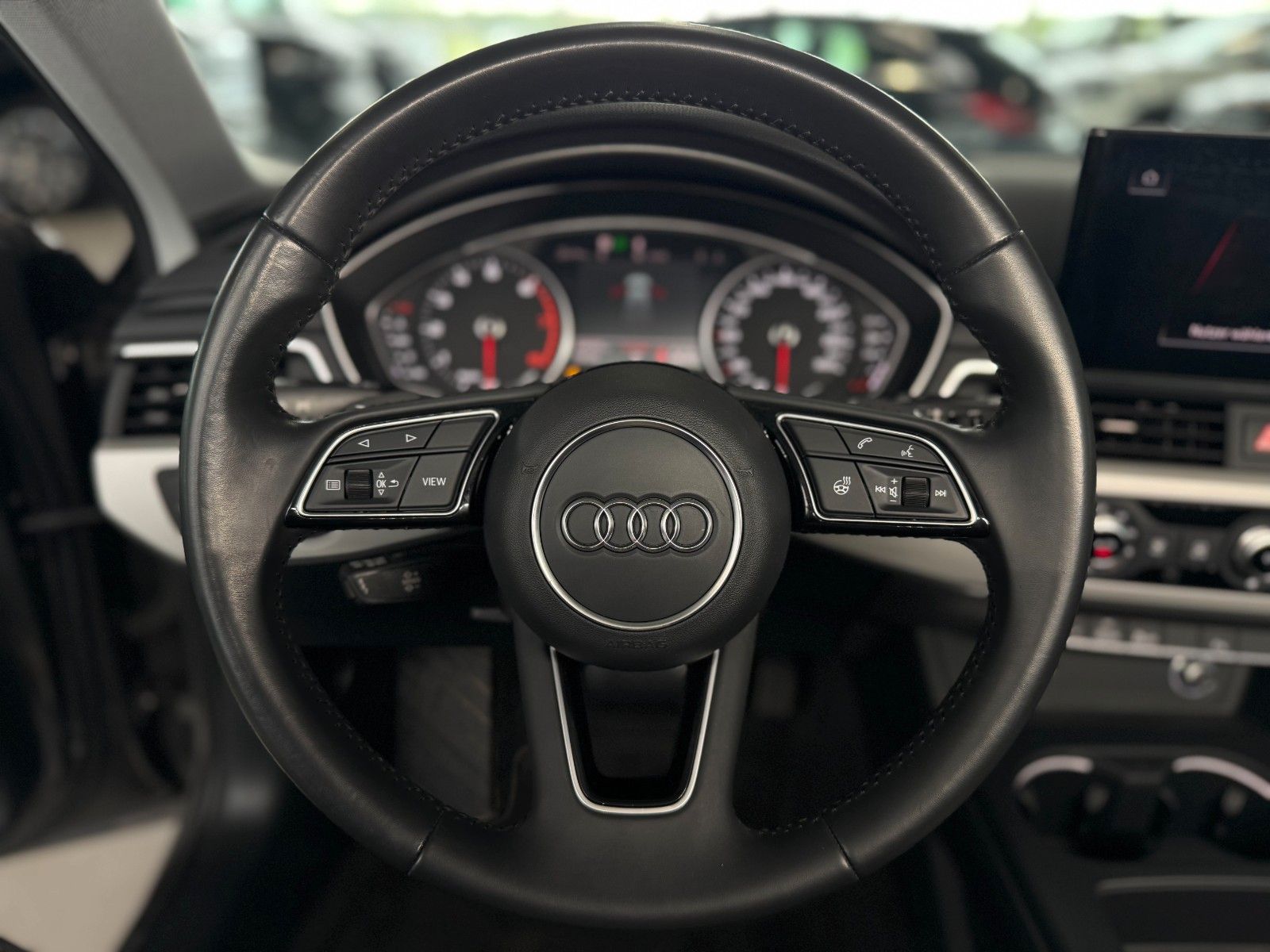 Fahrzeugabbildung Audi A4 Avant 40 2.0 TFSI advanced "Business-Paket"
