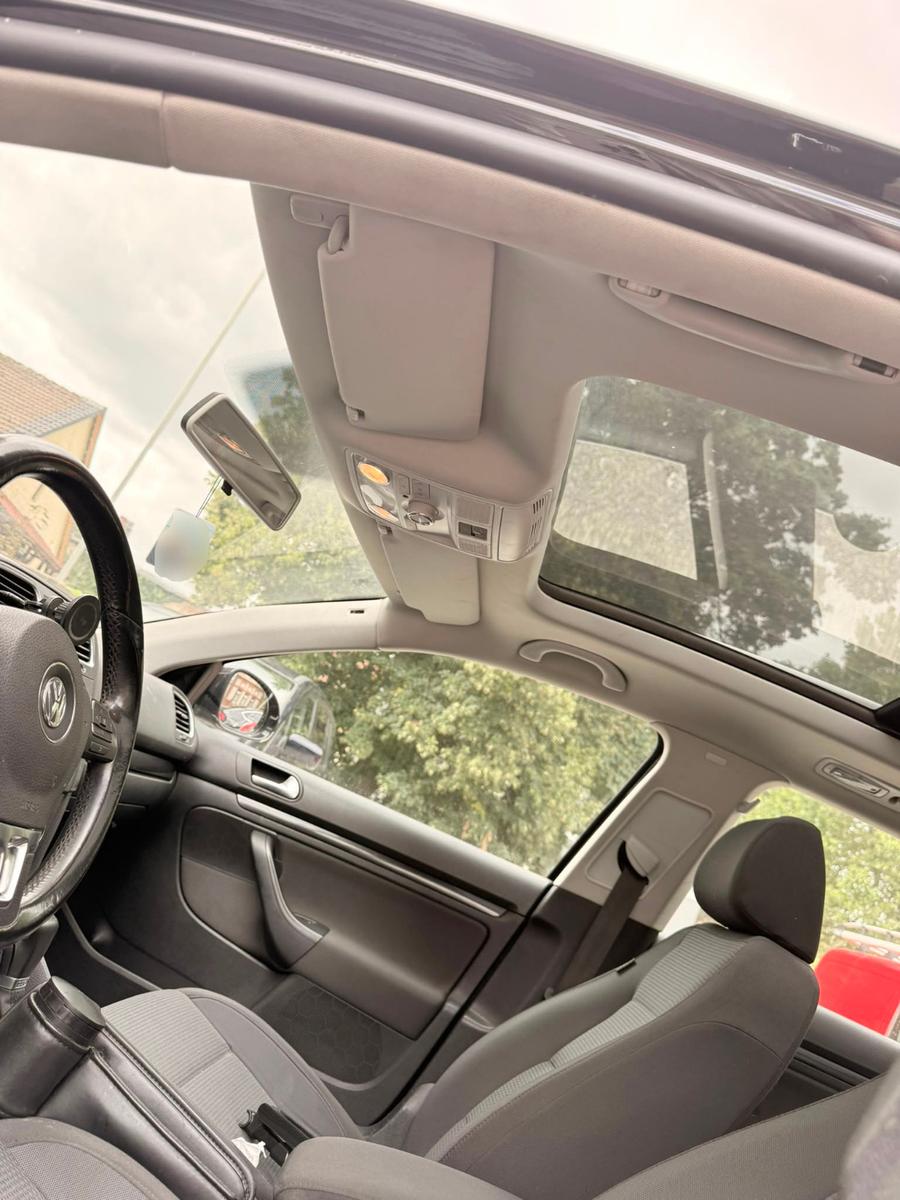 Volkswagen Golf 2010 — photo 11