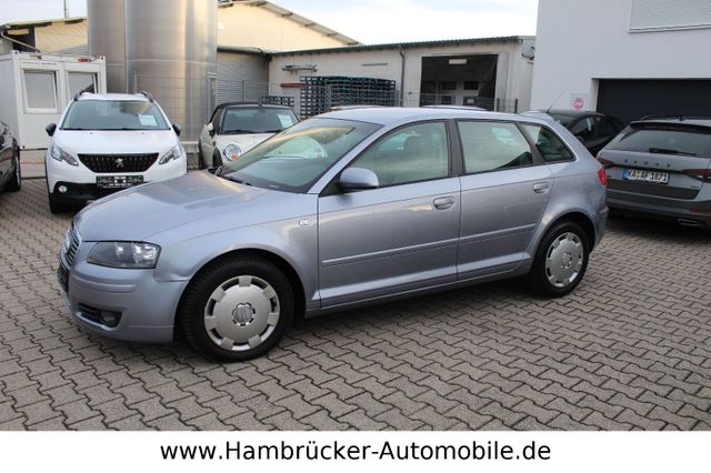 Audi A3 Sportback 1.6 Attraction~2.Hand~Automatik~Pdc