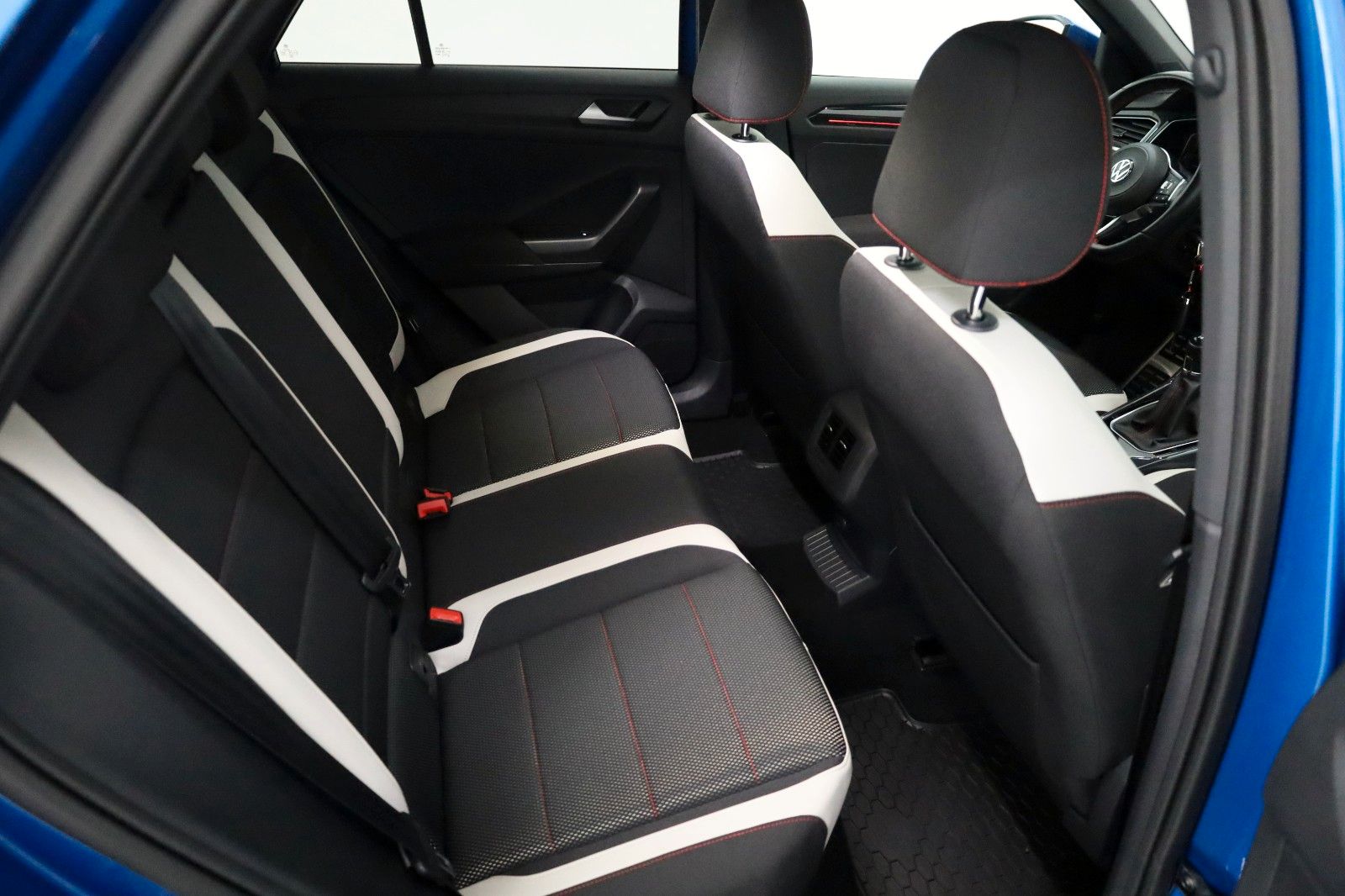 Fahrzeugabbildung Volkswagen T-Roc Sport Navi,LED,SH,Kamera,ACC,App Connect