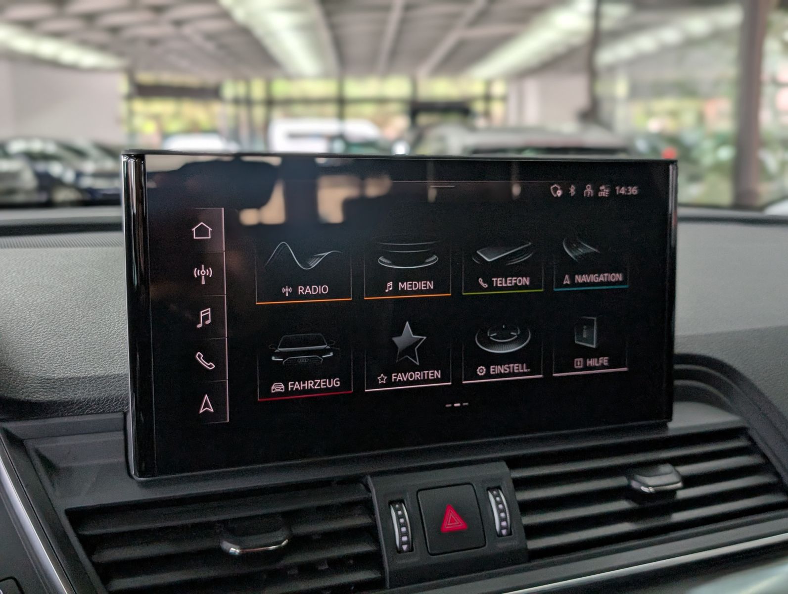 Fahrzeugabbildung Audi Q5 Sportback 55 TFSIe S Line HUD PANO AHK MATRIX