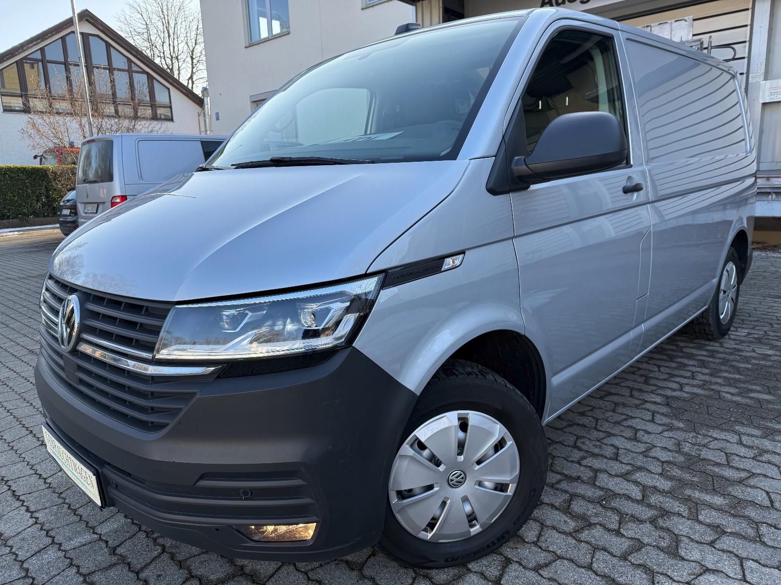 Volkswagen T6.1 Transporter 2.0 Tdi Navi LED Assist PDC