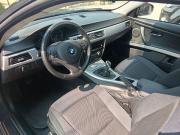 BMW 320 - 11