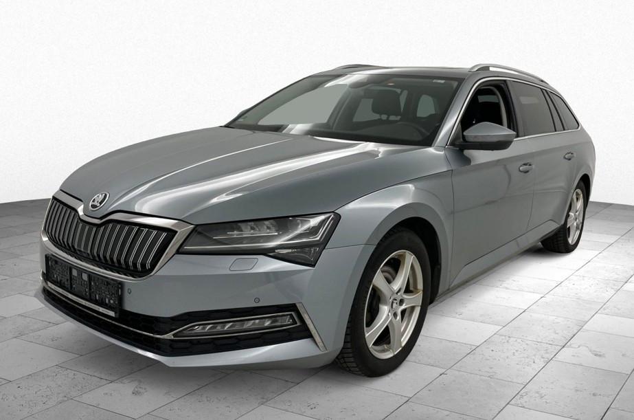 Skoda Superb Combi Style iV +360°+SHZ+LED+PANO+1 Hand
