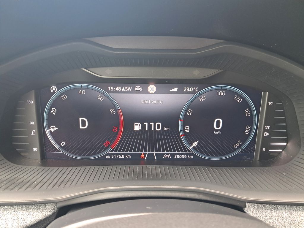 SKODA Kamiq 1.0 TSI DSG Drive AHK Kamera Allwetter - Bild 21