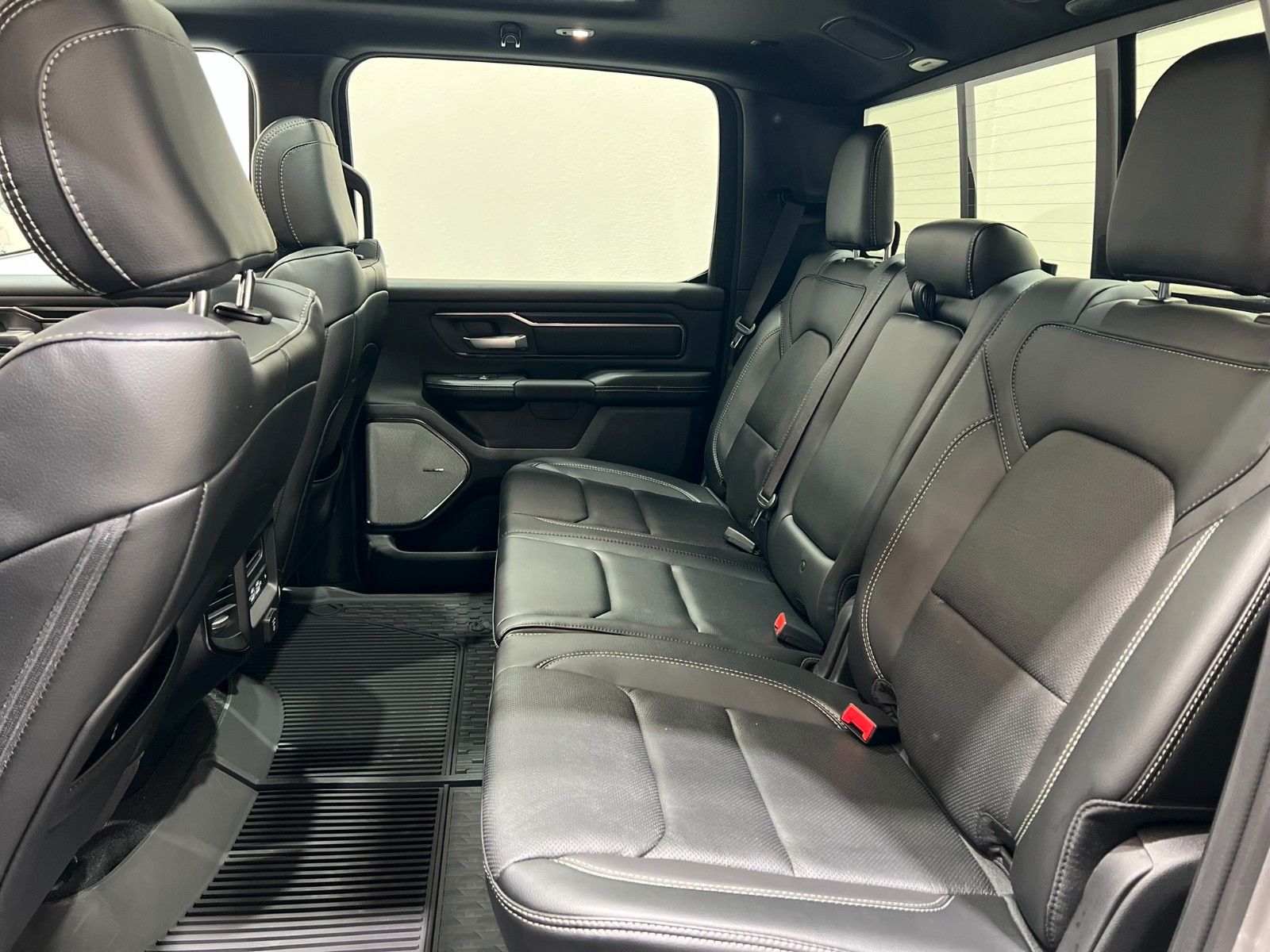 Fahrzeugabbildung Dodge RAM 1500 Rebel Night Premium*LUFT,HUD,PANO,360°*