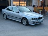 BMW 525i A Exclusive/M Paket - BMW 525 aus 2003: 525i