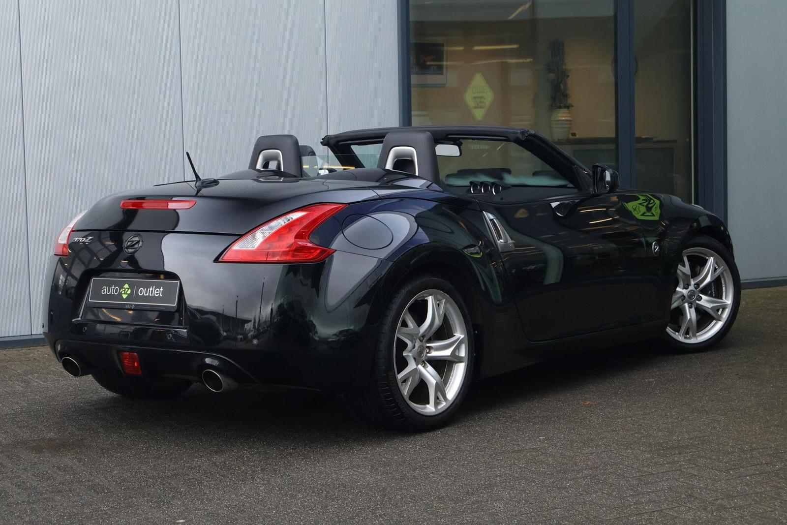 Nissan 370Z Roadster 3.7 V6 Pack | 328 ch | BVA | Capote électrique | Sièges chauffants | Xénon | Bluetooth | Régulateur de vitesse