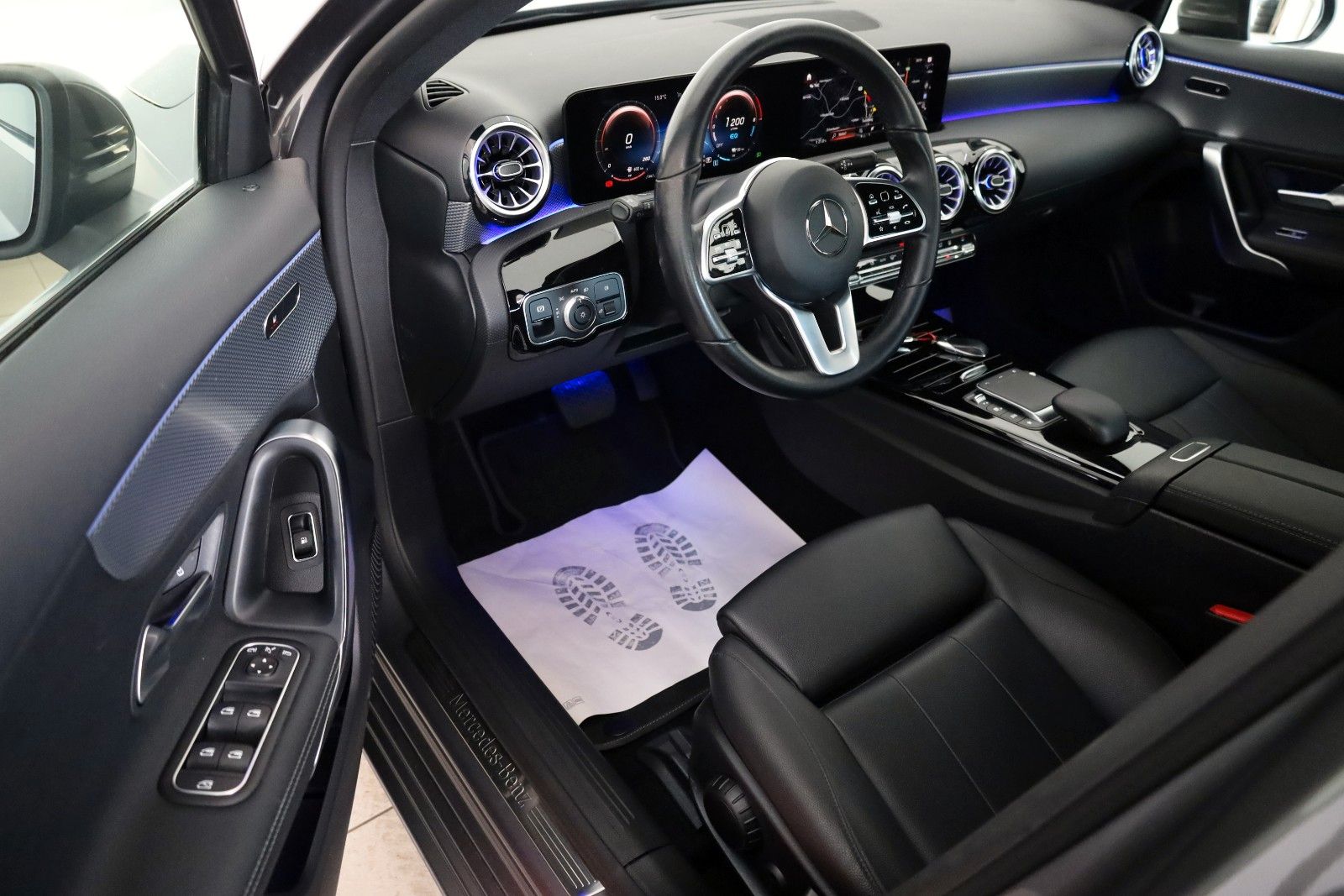 Fahrzeugabbildung Mercedes-Benz A 250 e Progressive,Leder,Navi,LED,SH,Kamera