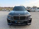 BMW X7 xDrive40i - - BMW X7 von privat