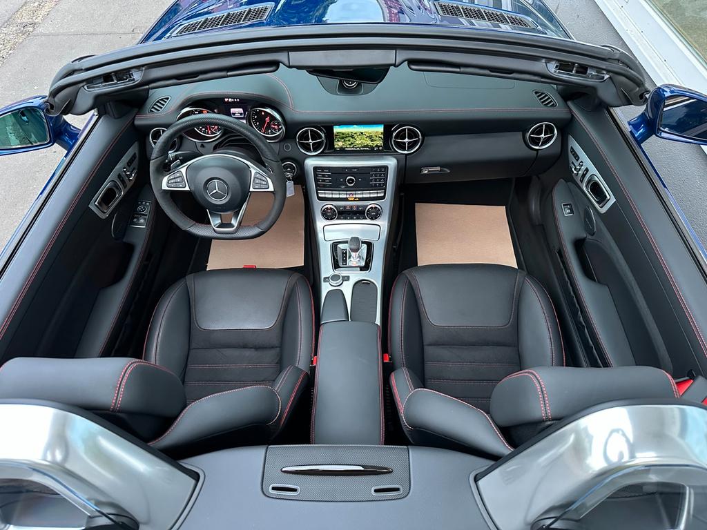 Mercedes-Benz SLC 300