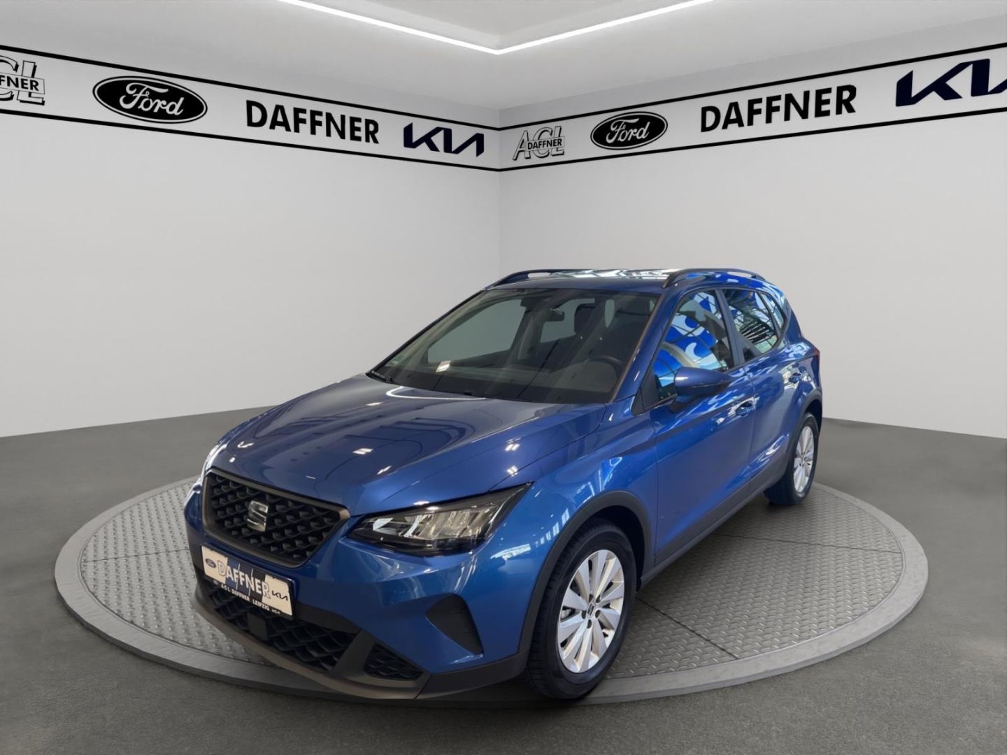 Fahrzeugabbildung SEAT Arona Style Navi Digitales Cockpit LED Apple Car