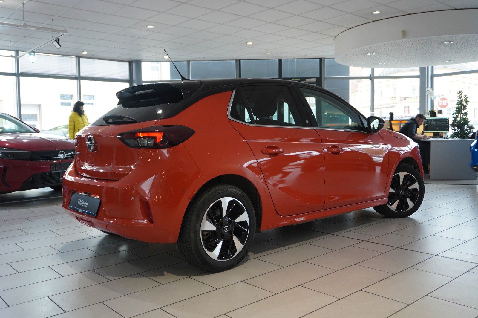 Fahrzeugabbildung Opel Corsa-e F ELEGANCE 3-PHASIG NAVI/LED/KAMERA/DAB+