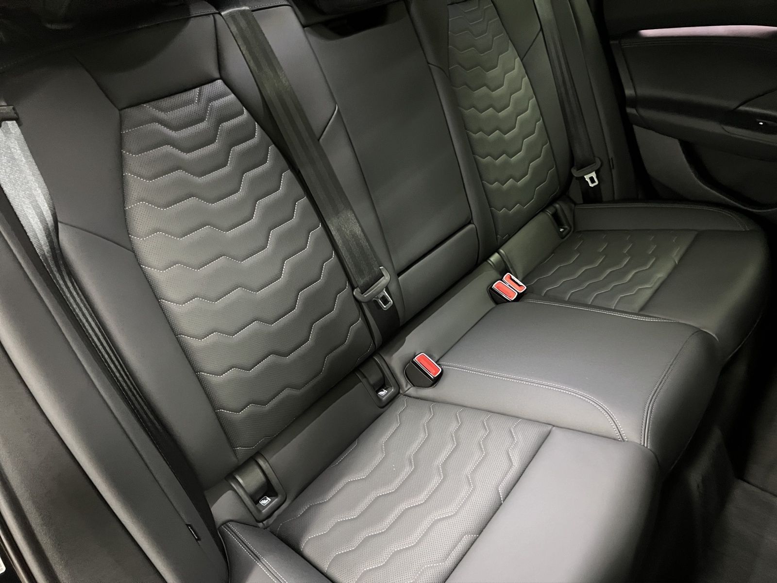 Audi A6 e-tron - Bild 18