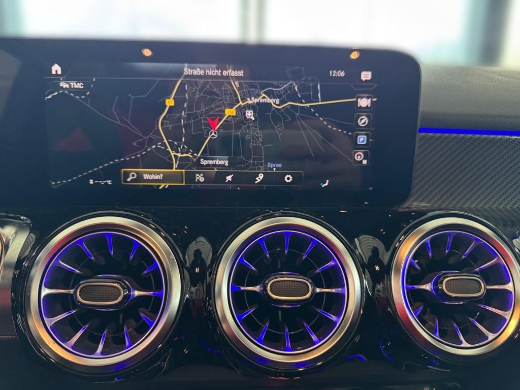 Fahrzeugabbildung Mercedes-Benz GLB 220 d 4M AMG Navi LED SHZ Distr. Ambiente