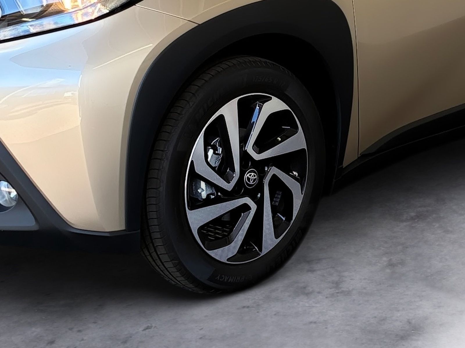 Fahrzeugabbildung Toyota Aygo 1.0 Teamplayer Kamera,Navi,SHZ,ACC,PDC,FLA