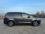 Ford Galaxy 2.0 Titanium LED*LANE*SIDE*KAM*AHK*7-SITZ - gebrauchte Ford Galaxy aus dem Jahr 2022