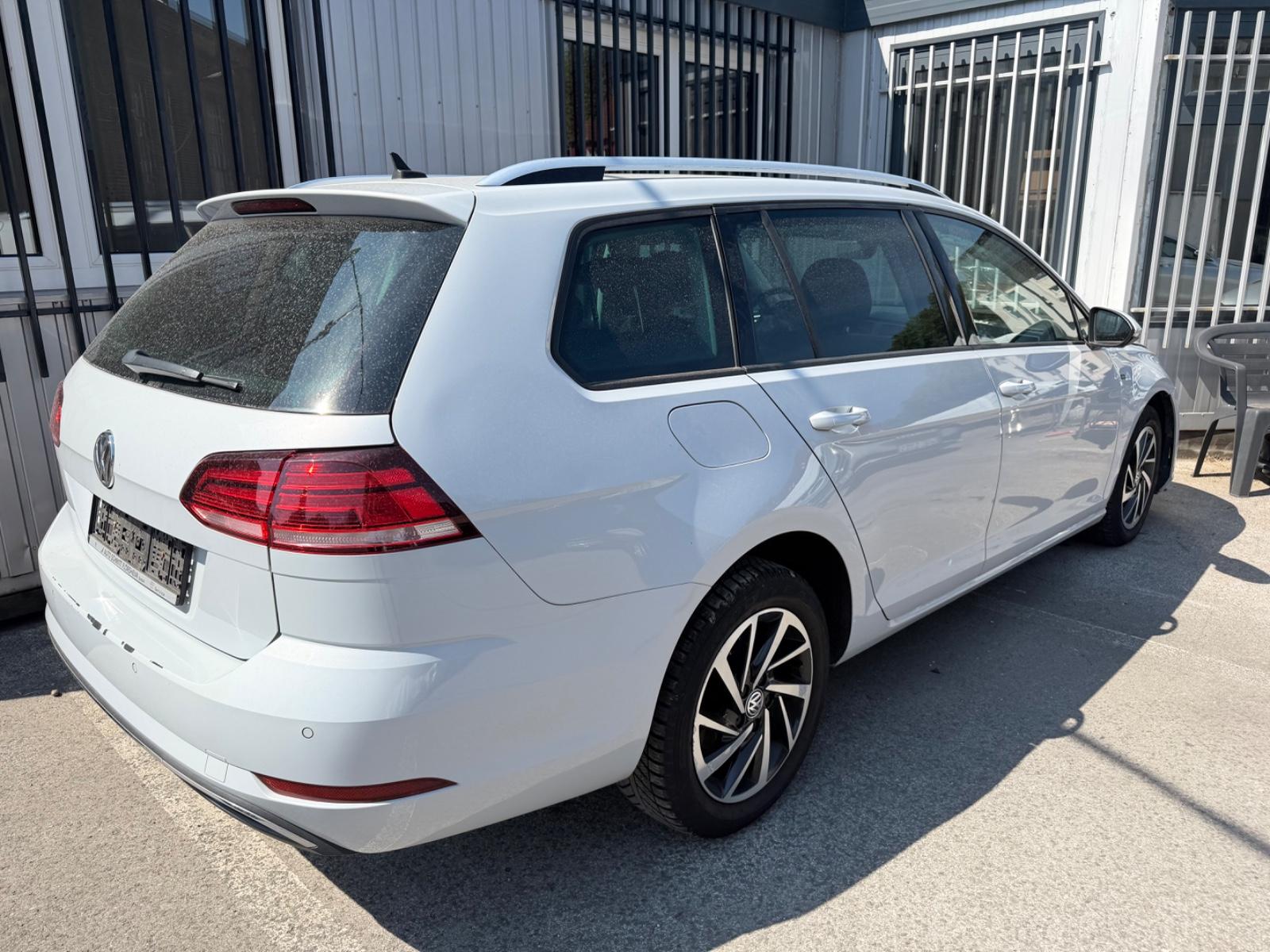Volkswagen Golf VII Variant Join TDI 1. Hand SHZ PDC AHK
