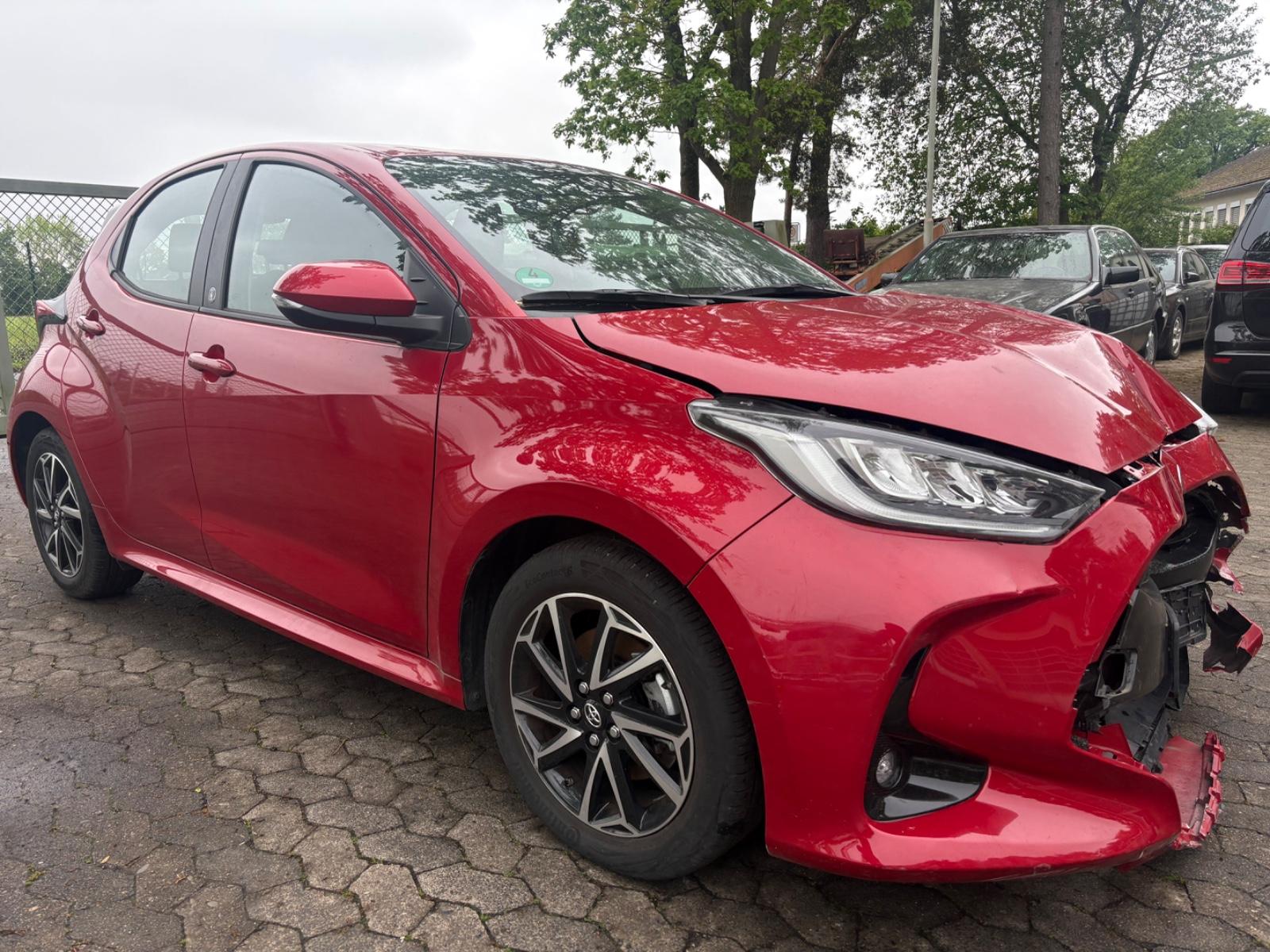 Toyota Yaris 1.5-l-VVT-i Hybrid CVT Team Deutschland