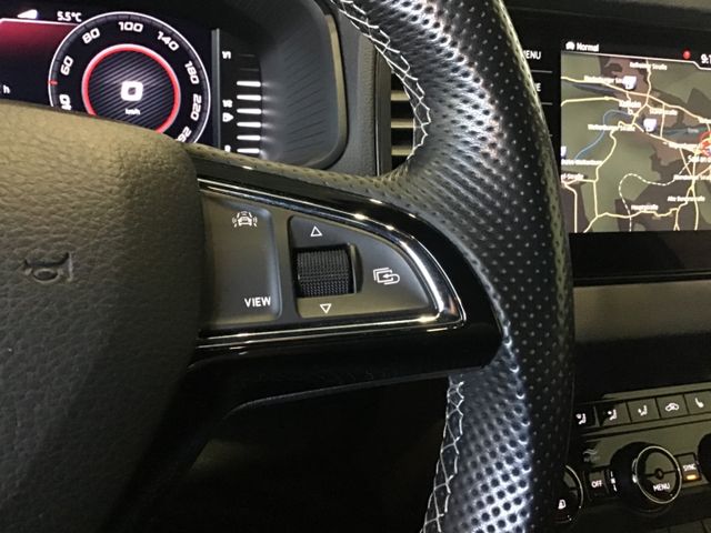Fahrzeugabbildung Skoda Karoq Sportline 2.0 TSI 4x4 DSG/AHK/Navi/ACC/DCC