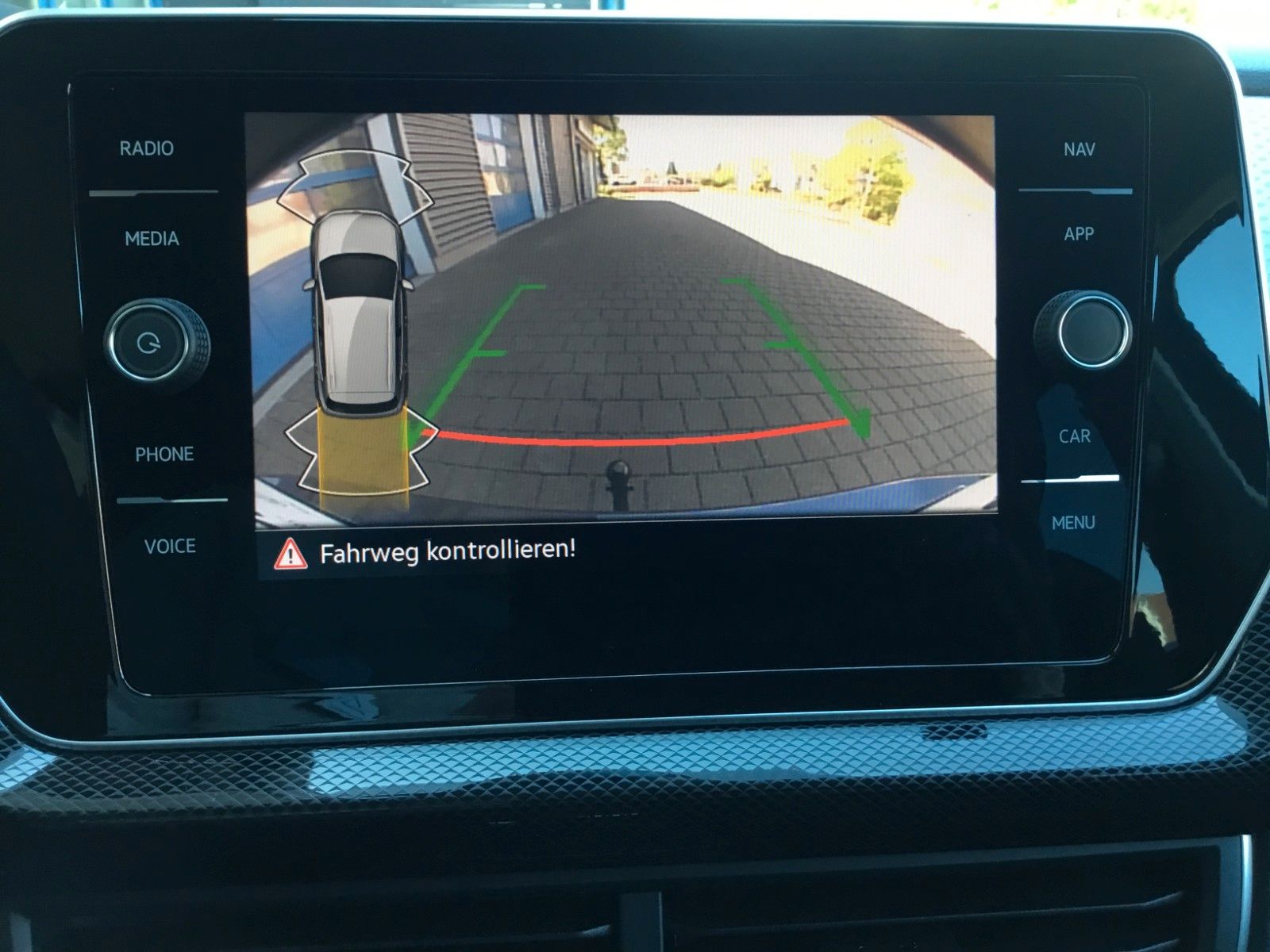 Fahrzeugabbildung Volkswagen T-Cross 1.0 TSI DSG GOAL+AHK+ACC+AppConnect+LED