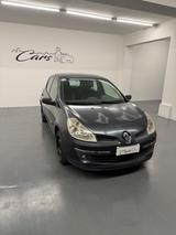 Renault Clio 1.5 dCi 70CV 5 porte Dynamique - Renault Clio aus 2006 mit Diesel-Antrieb