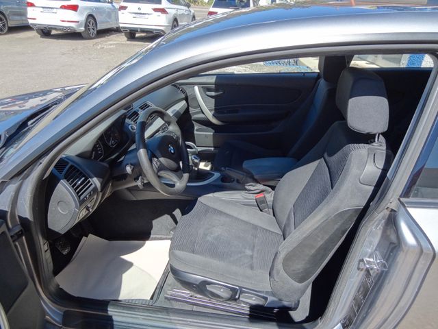 Fahrzeugabbildung BMW 118d/1.Hand/Xenon/SitzH/PDC/Voll BMW Service/