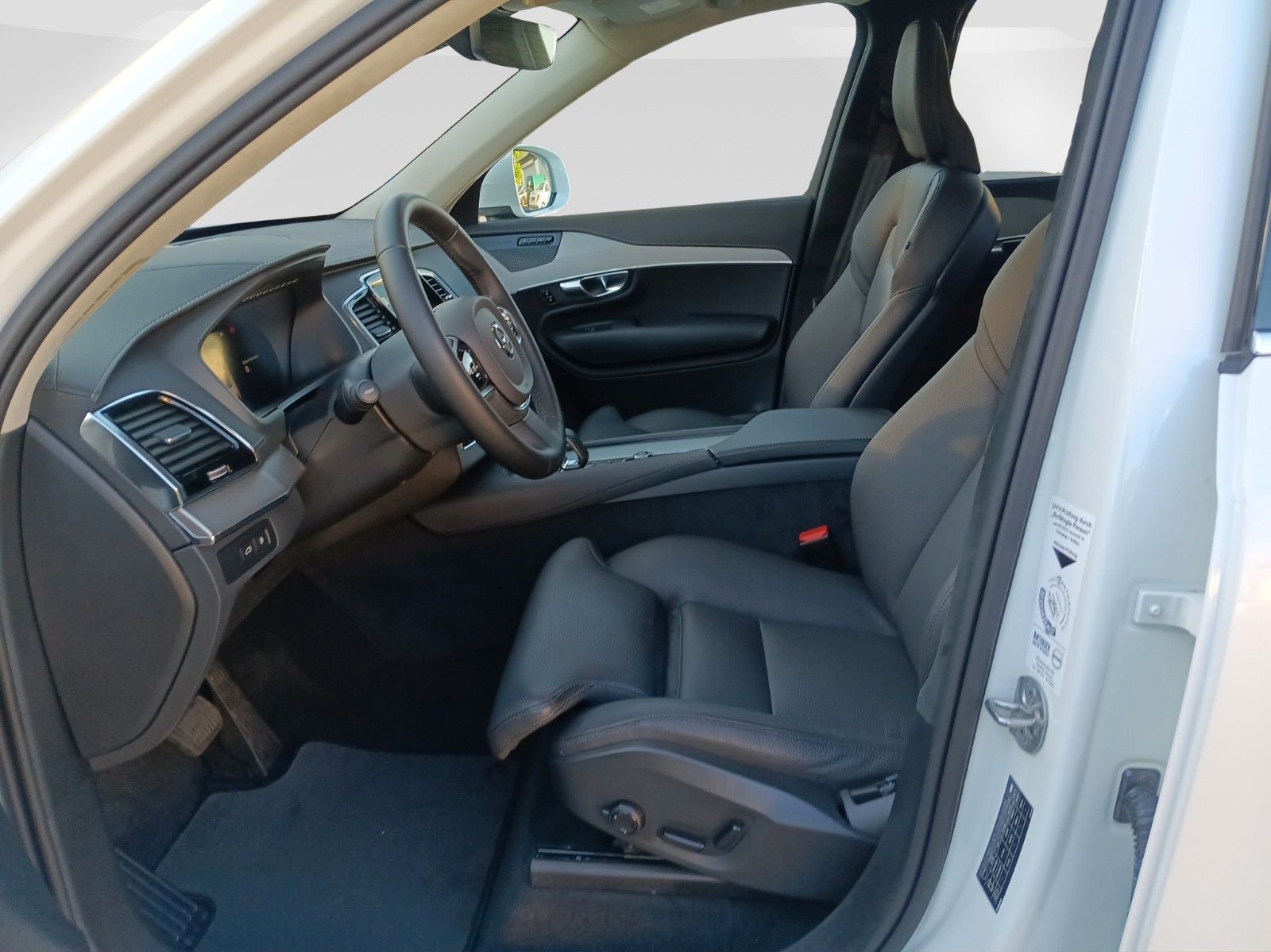 Volvo XC90 T8 Ultra Bright Recharge - AHK Pano 360° foto 11