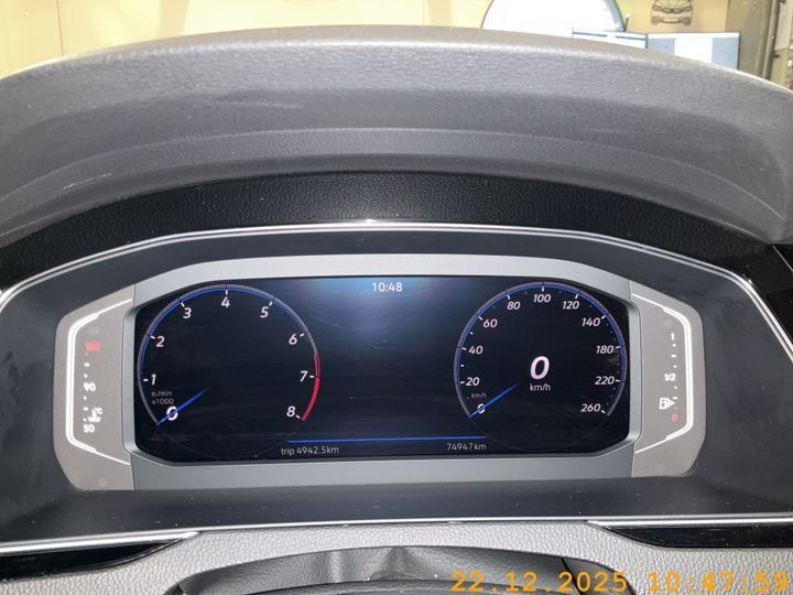 Fahrzeugabbildung Volkswagen Passat Variant Elegance TSI DSG *AHK*Navi*Cam*
