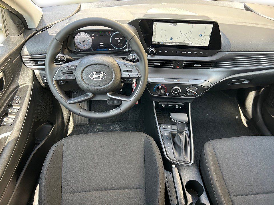 Fahrzeugabbildung Hyundai i20 MY25 1.0T 7DCT TREND TZ NAV+CARPLAY+KAMERA++