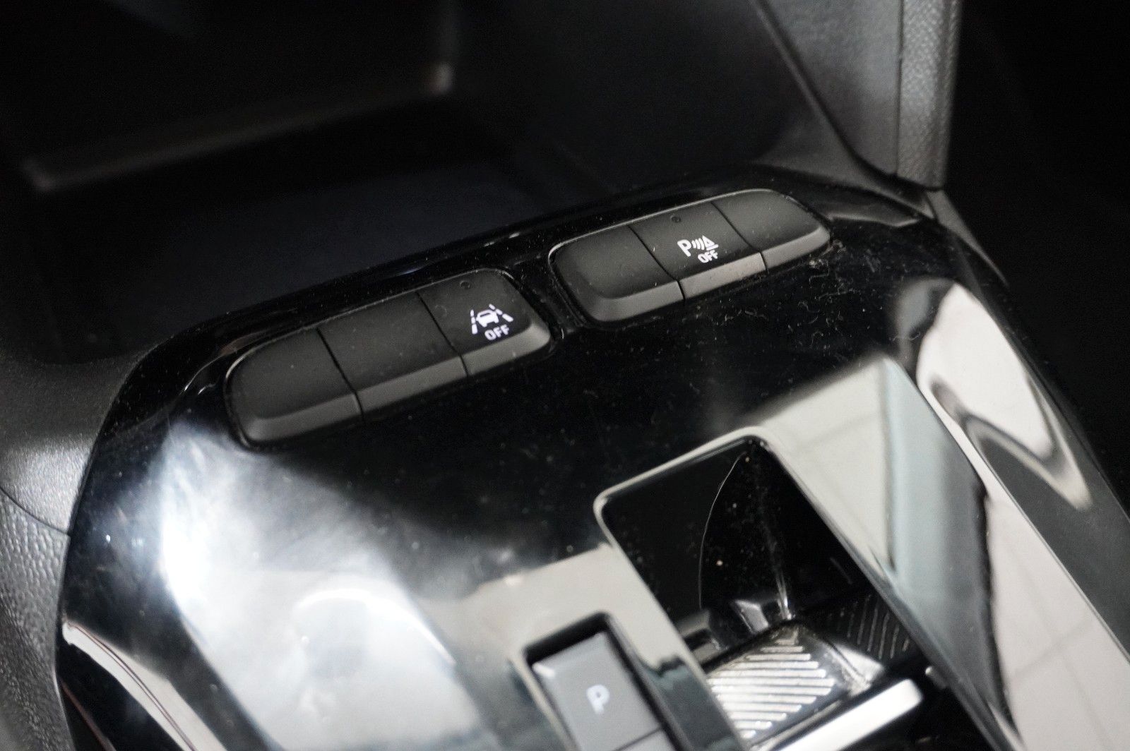 Fahrzeugabbildung Opel Corsa-e F EDITION 7KW NAVI/VIRT/TEMP/DAB/WÄRMEP.