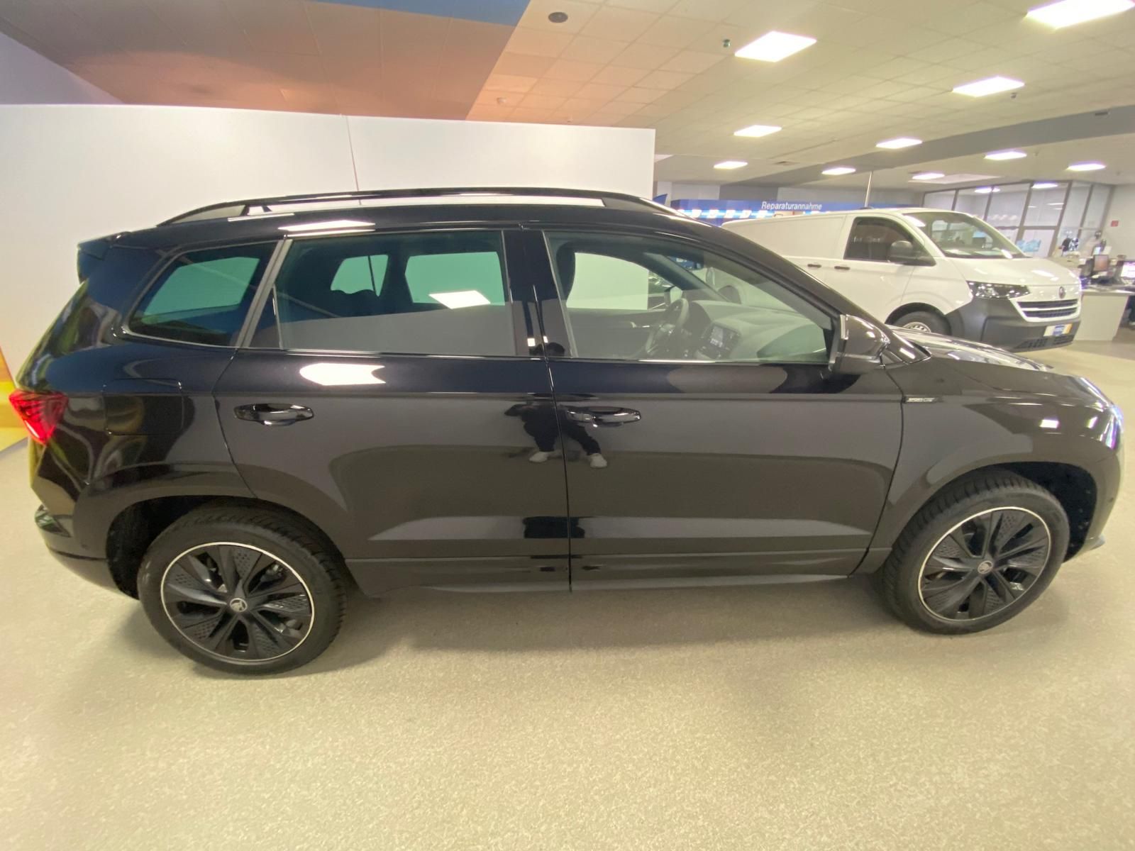 Fahrzeugabbildung SKODA Karoq 1.5 ACT SPORTLINE+5J GA+MATRIX+ACC+360+AHK