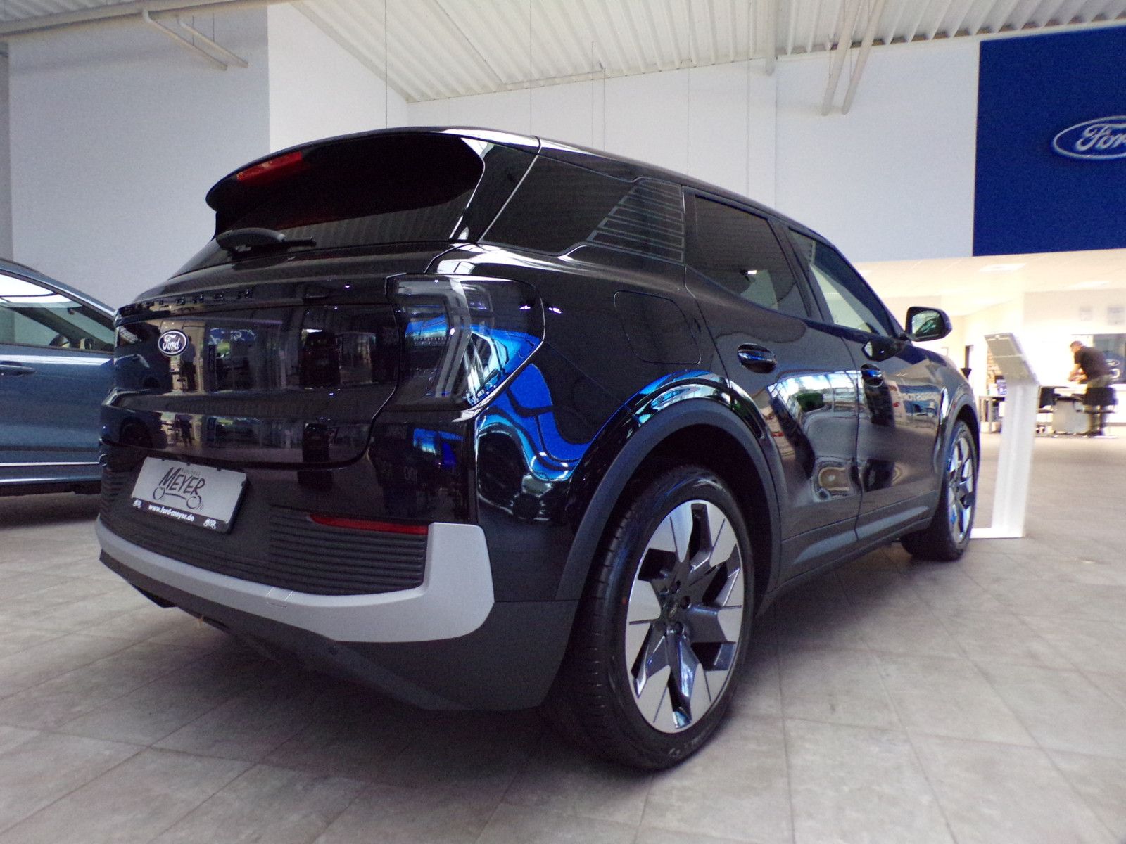 Ford Explorer Premium RWD imagem 2