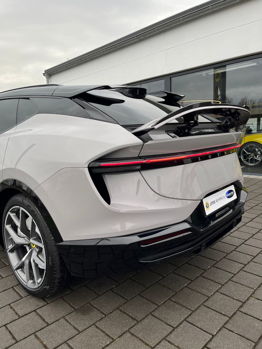 Lotus Eletre - Bild 22