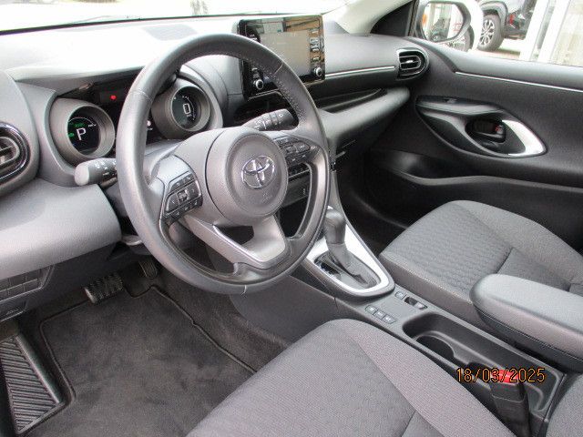 Fahrzeugabbildung Toyota Yaris Hybrid Team Deutschland