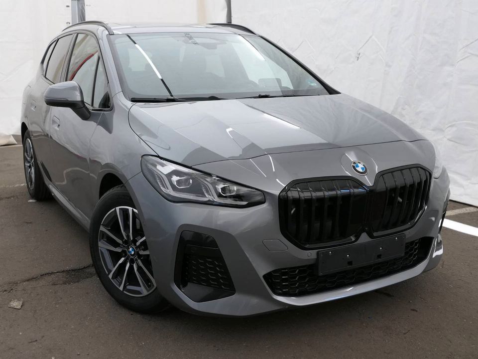 BMW 223 Active Tourer - Bild 2