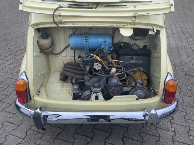 Seat 600-L Turismo *mtl. 95€*