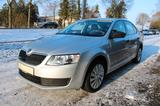 Skoda Octavia 1.2 TSI 63kW*1.HD*TÜV& Service NEU* - Skoda Octavia Gebrauchtwagen in Bremen