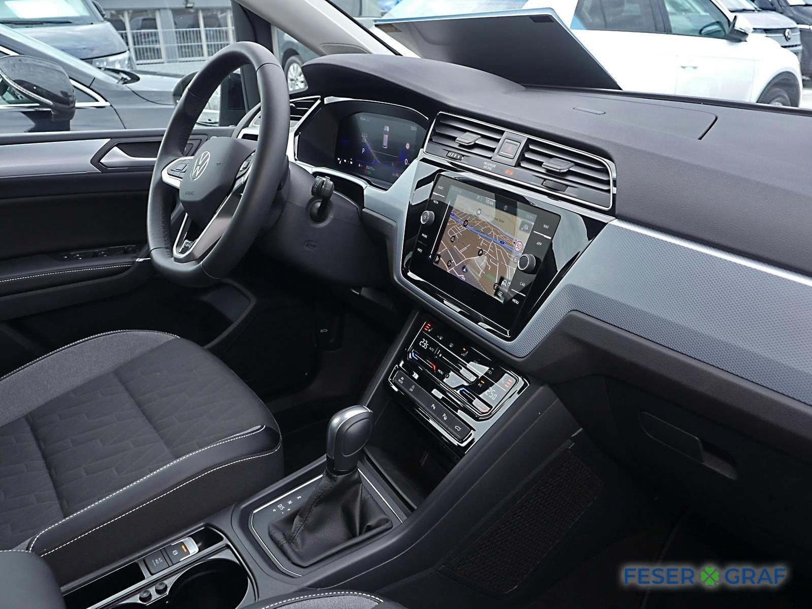 Volkswagen Touran - Bild 6