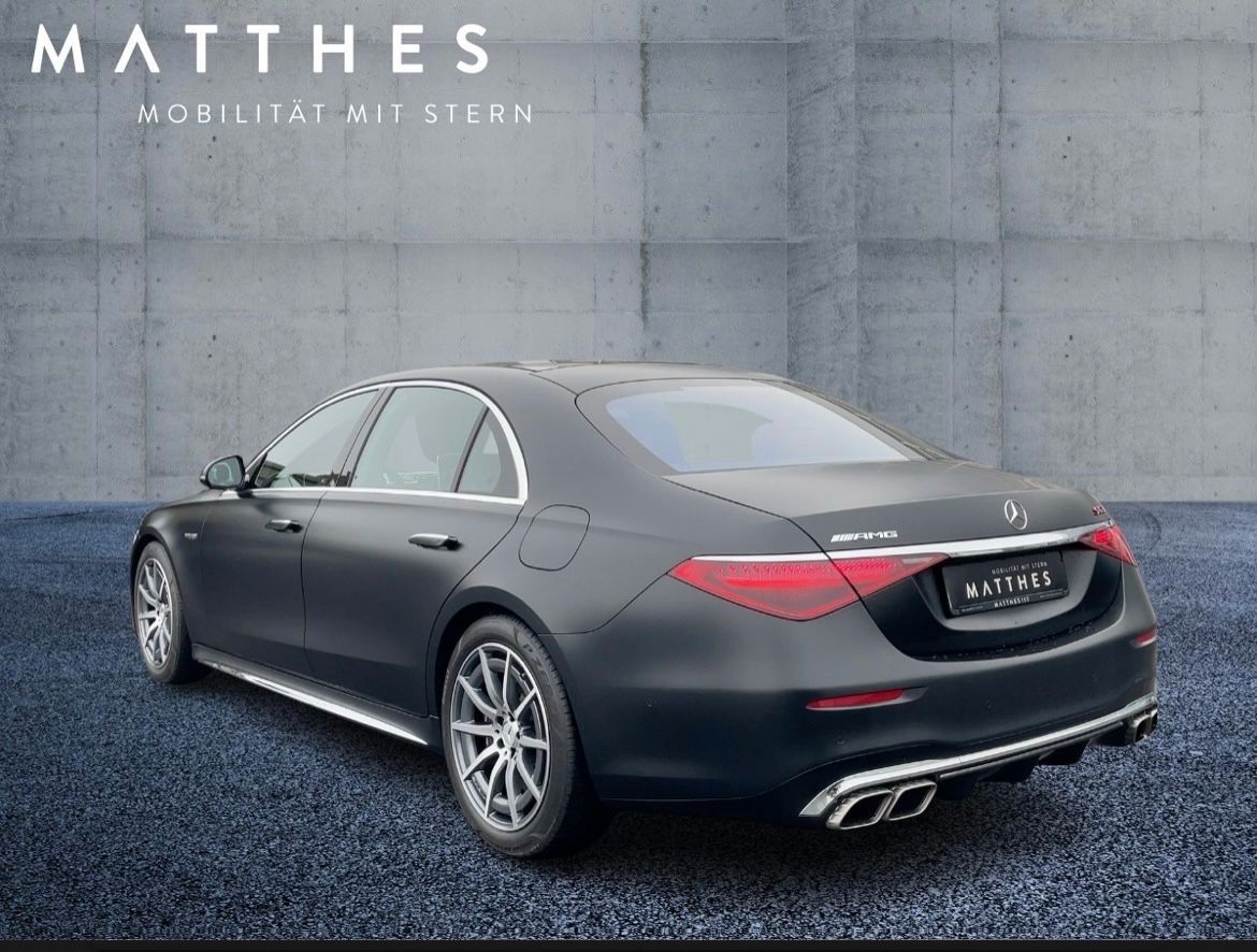 Fahrzeugabbildung Mercedes-Benz S 63 E-Perf. AMG/Fond-Ent./Pano/Burm./Distr./HuD
